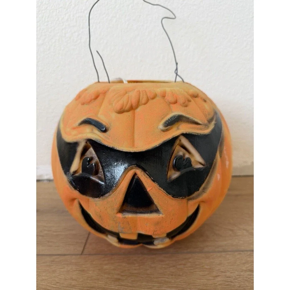 Vintage Halloween Black Masked Bandit Jack-O-Lantern 10"  Blow Mold Pumpkin - Picture 2 of 4